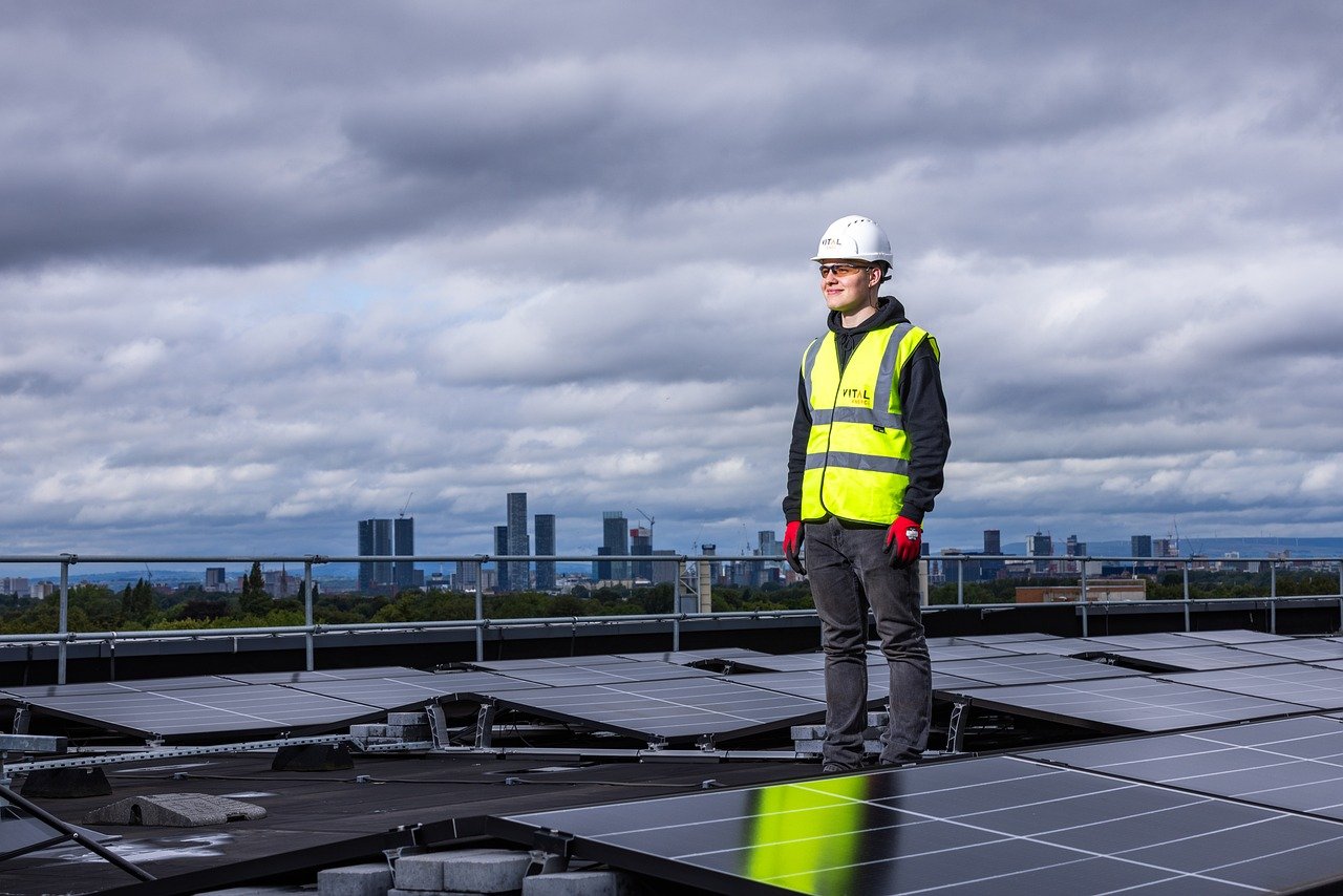 découvrez tout sur l'énergie solaire : avantages, technologies, et comment elle transforme notre avenir énergétique. adoptez une démarche écologique et durable grâce aux solutions solaires.