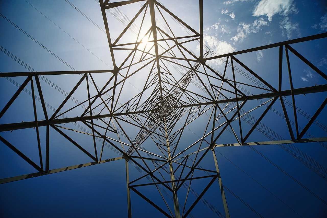 découvrez les smart grids, des réseaux électriques intelligents qui optimisent la distribution d'énergie, améliorent l'efficacité énergétique et favorisent l'intégration des énergies renouvelables. explorez comment ces technologies transforment la gestion de l'énergie et contribuent à un avenir durable.